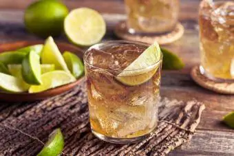 Còctel Bourbon Rickey