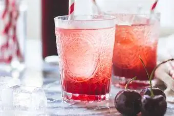 Sangat Cherry Gin Singapore Sling