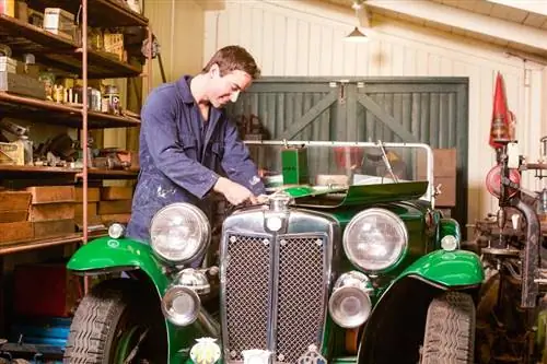 Råd om restaurering av klassiske biler fra en erfaren ekspert