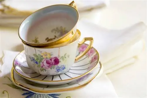 Antikvariniai arbatos puodeliai: vertė, stiliai & priežiūros patarimai
