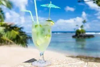 cocktail mojito sur la plage