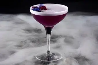 Creme de Violette Sour liab doog cocktail