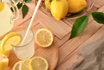 tienistý limonádový koktail