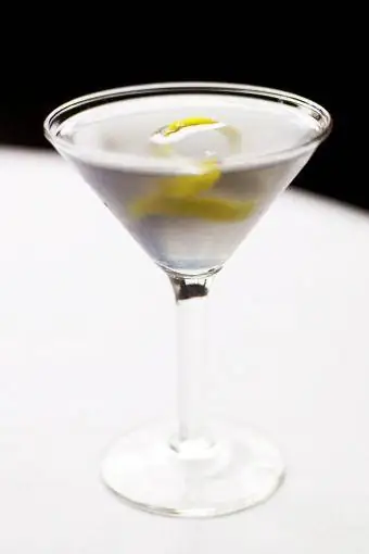 Vesper martini burilish bilan