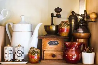 objets de collection de ferme vintage