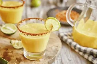 Würzige Mango-Margaritas