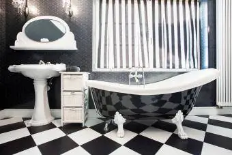 Clawfoot Tub