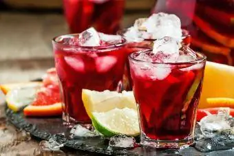 Մրգային Sangria Margarita կոկտեյլ