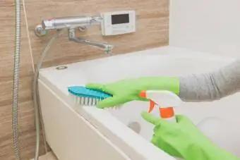 Curățare cadă de baie