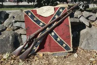 USAs borgerkrigsrifler og flagg