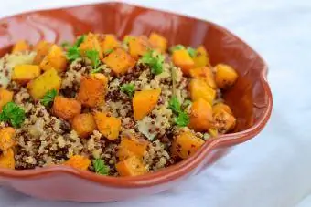 Salada de Batata Doce com Quinoa