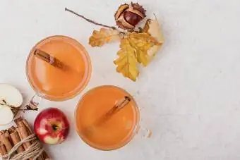 Warm appelcider rum punch