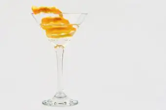 Narenciye Mango Martini