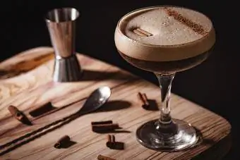 Skořicové espresso Martini