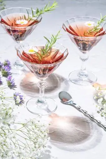 Martini aux fraises des prés