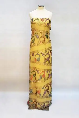 1960. gadu vakarkleita bez lencītēm dzeltenā šifonā, ko veidojis Džordžs Stavropuls