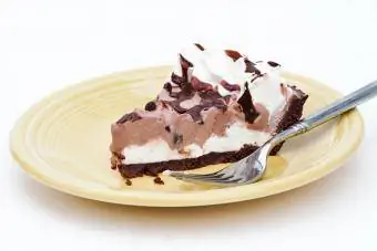 Быстрый и простой пирог с шоколадным пудингом