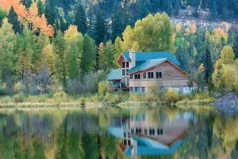 Kuća na jezeru