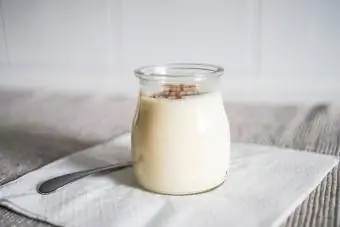 Colpo di budino di pane tostato alla cannella