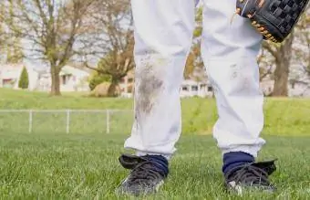 baseball uniform med græspletter