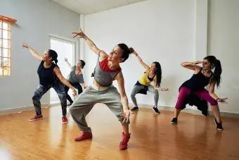 Hip-Hop Dansçıları Eğitim Alıyor