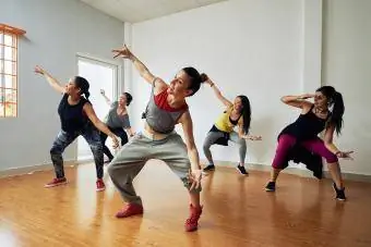 Danseurs hip-hop en formation