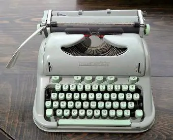 Hermes Typewriter Type 3000