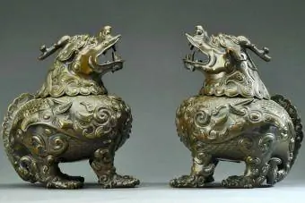 Qianlong dönemine ait bir çift pixiu sansürü
