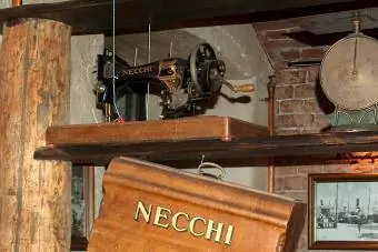 Necchi H5808 Bergen - Egon C