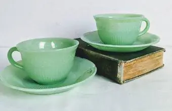 Vintage Jadeite khob Alice Pattern