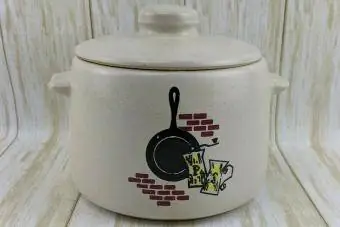 Dizajn liatinovej nádoby West Bend Cookie Jar z ebay.com/usr/twiggy_closet