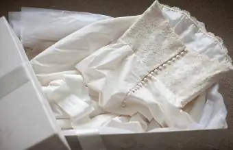 Свадебное платье в коробке