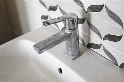 5 гениальных лайфхаков, которые помогут удалить пятна от жесткой воды с любой поверхности