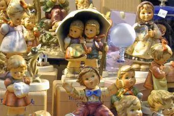 Hummel figurines rau muag