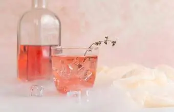 Pink whitney kəklikotu limonad