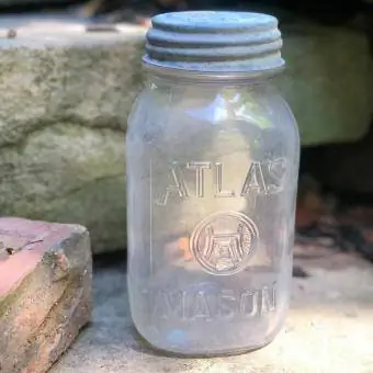 Atlas Mason Jar, H trên A