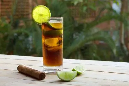 Coconut Cuba Libre na Fine Cuban Cigar