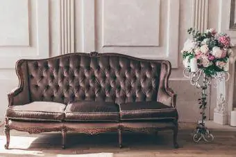 Vintage interjera dīvāns