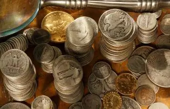 सिक्कों के संग्रह का विस्तृत चयन