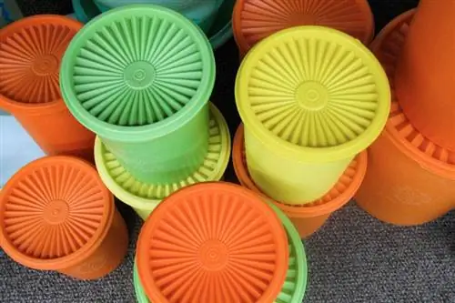 Mwongozo wa Vintage Tupperware: Kukusanya Classics za Katalogi