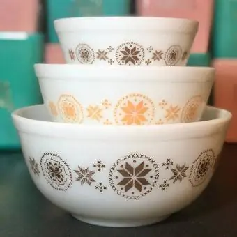 Vintage Pyrex Town and Country