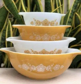 Vintage Pyrex Butterfly Gold Floral
