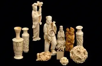 Ivory figurine Suav teb japan