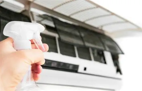 Si të pastroni një kondicioner të dritares me hapa të thjeshtë