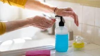 סבון כלים תוצרת בית במטבח