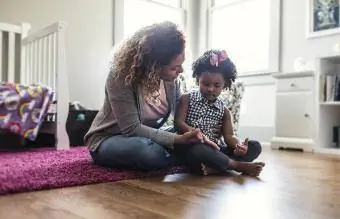 Madre e figlia parlano