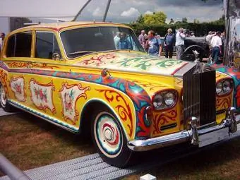 Джон Леннондун Rolls Royce