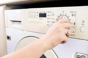 Temperatuur instellen op wasmachine