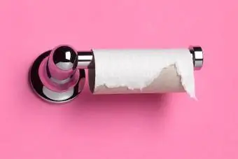 Пустой рулон туалетной бумаги