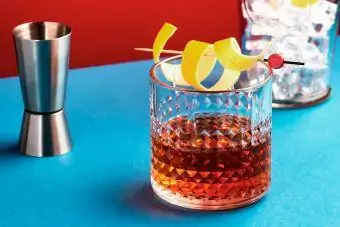 کوکتل کلاسیک sazerac